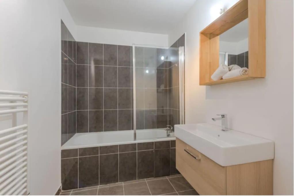 Ferienwohnung Les Frenes Near Disneyland Bmyguest Montévrain Exterior foto