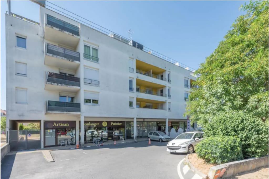 Ferienwohnung Les Frenes Near Disneyland Bmyguest Montévrain Exterior foto